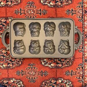 UNUSED 1984 John Wright Teddy Pan 7-1/2” x 15” Cast Iron Bakeware